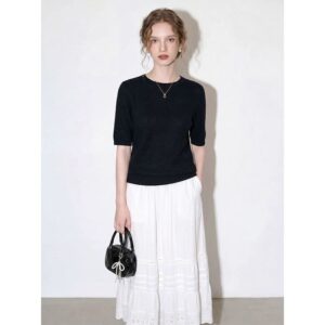 Black minimalist round neck mid-sleeve sweater for women 2026 new summer basic versatile commuter top with temperament
