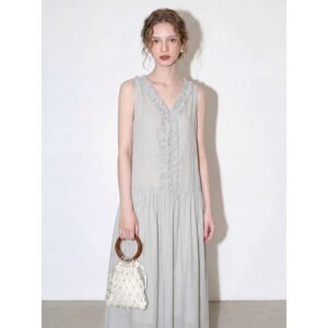 Rime gray V-neck sleeveless long dress 2026 women's summer French fungus-edged gentle wind slimming fairy dress