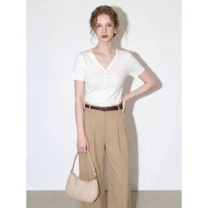 White V-neck short-sleeved T-shirt for women 2026 summer new daily versatile commuter button top, slim and comfortable